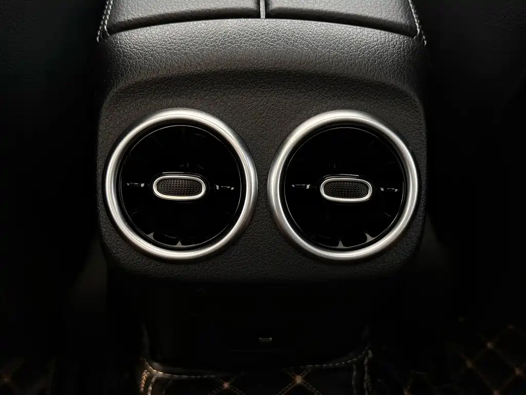 Mercedes-Benz A-Class — фото 18