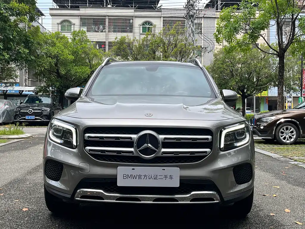 Mercedes-Benz GLB — фото 2