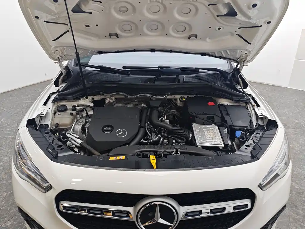 Mercedes-Benz GLA — фото 13