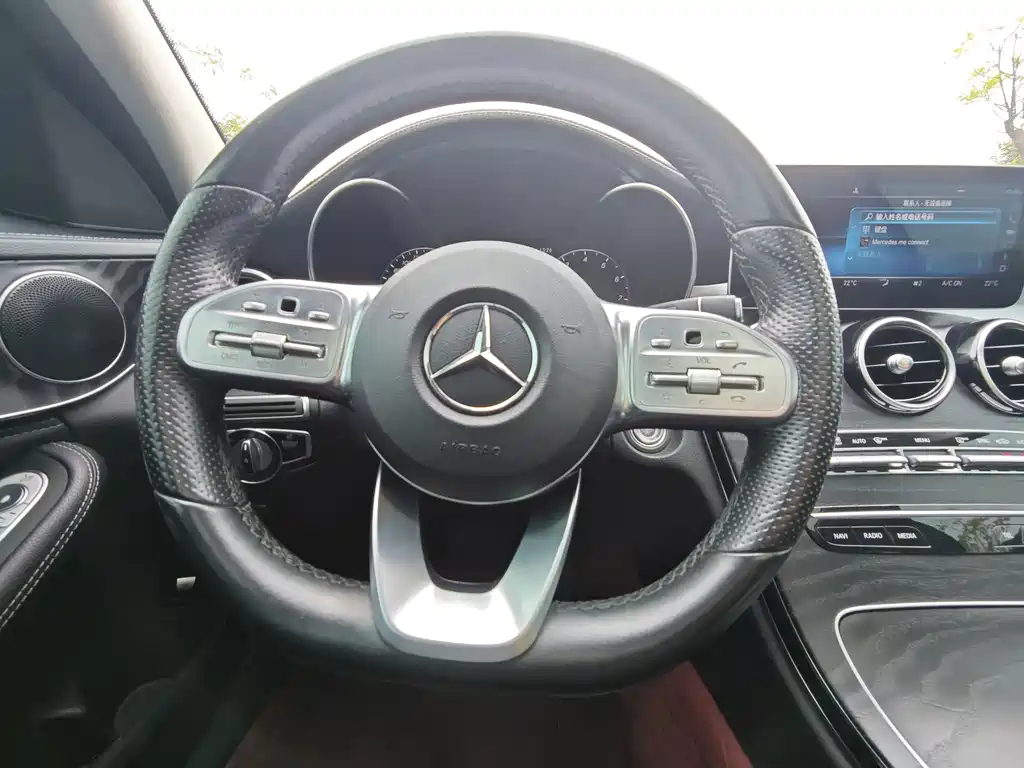 Mercedes-Benz C-Class — фото 17