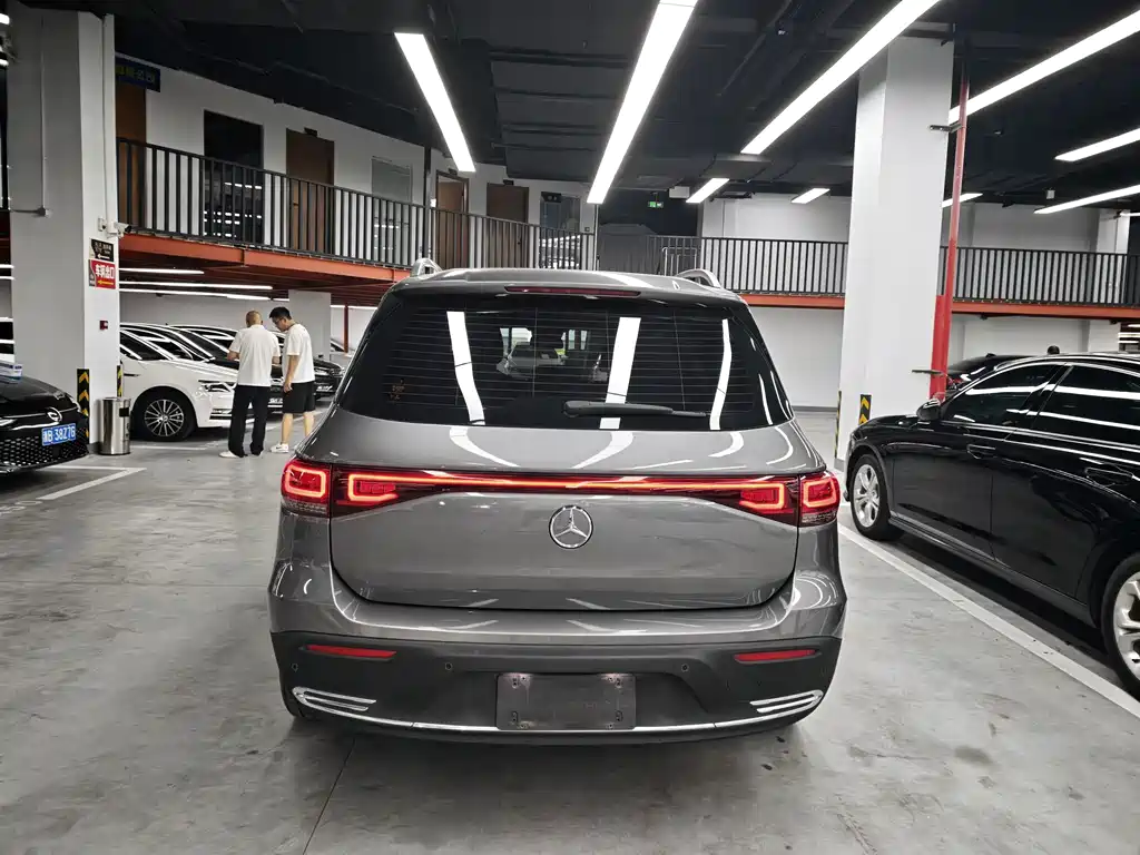 Mercedes-Benz EQB — фото 17