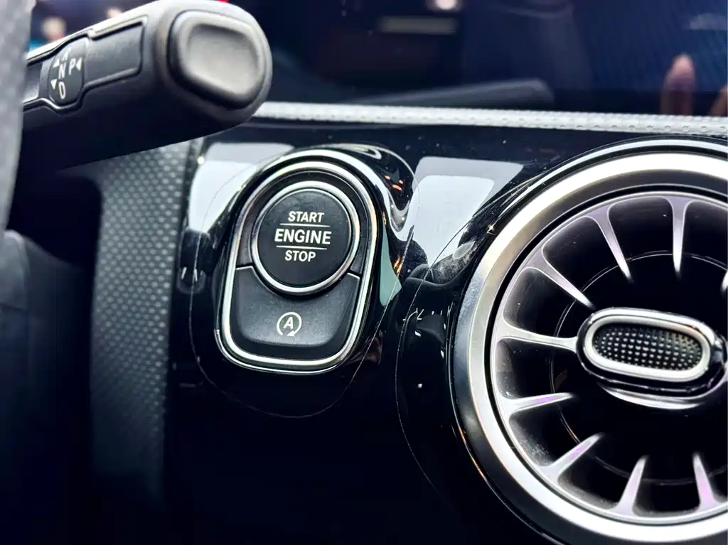 Mercedes-Benz A-Class — фото 21