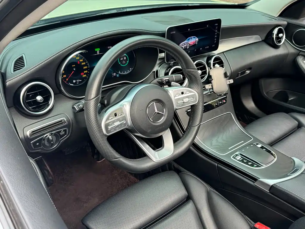 Mercedes-Benz C-Class — фото 15