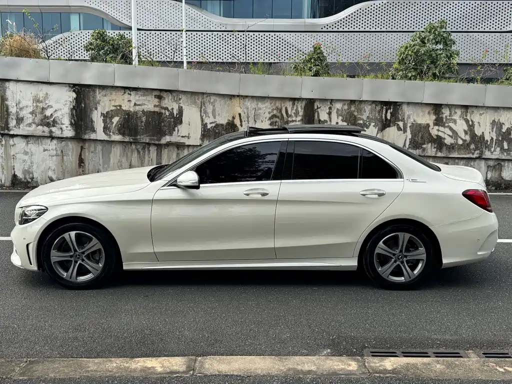 Mercedes-Benz C-Class — фото 4