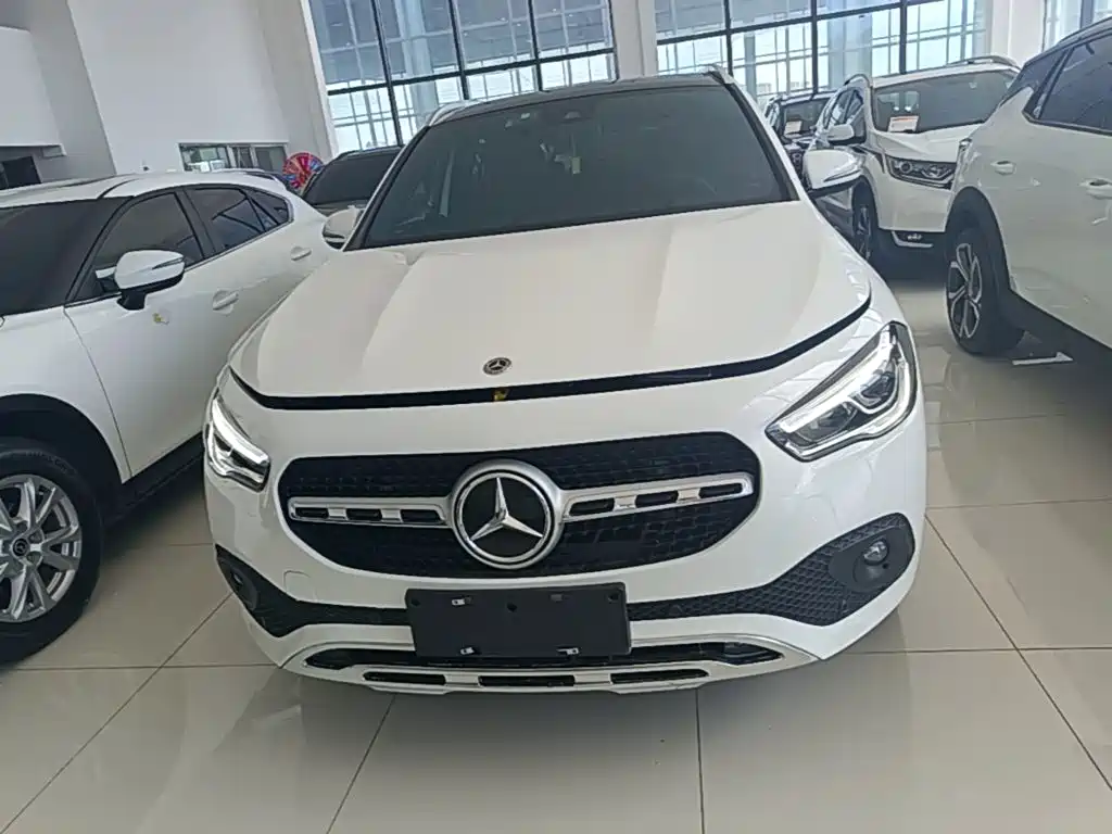 Mercedes-Benz GLA — фото 3