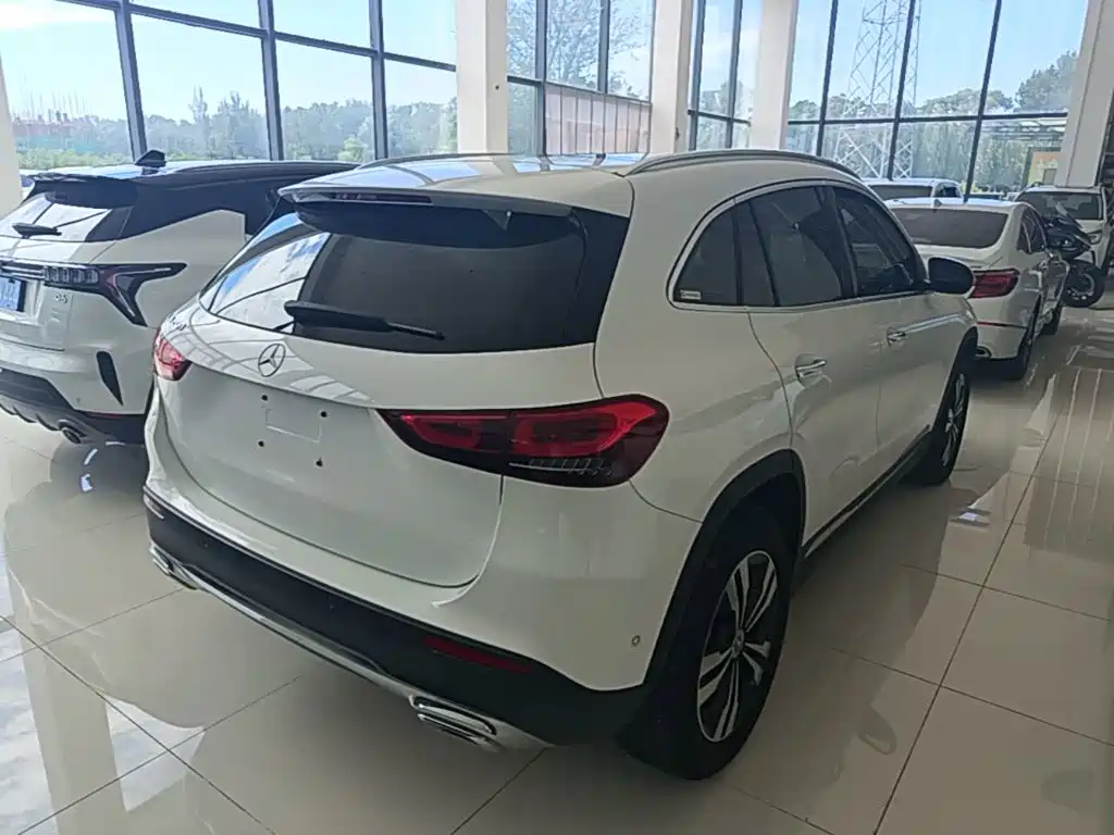 Mercedes-Benz GLA — фото 7