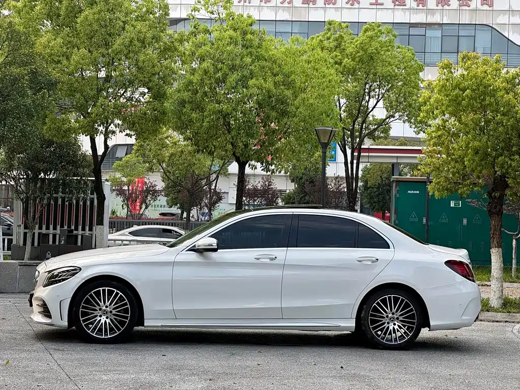 Mercedes-Benz C-Class — фото 4