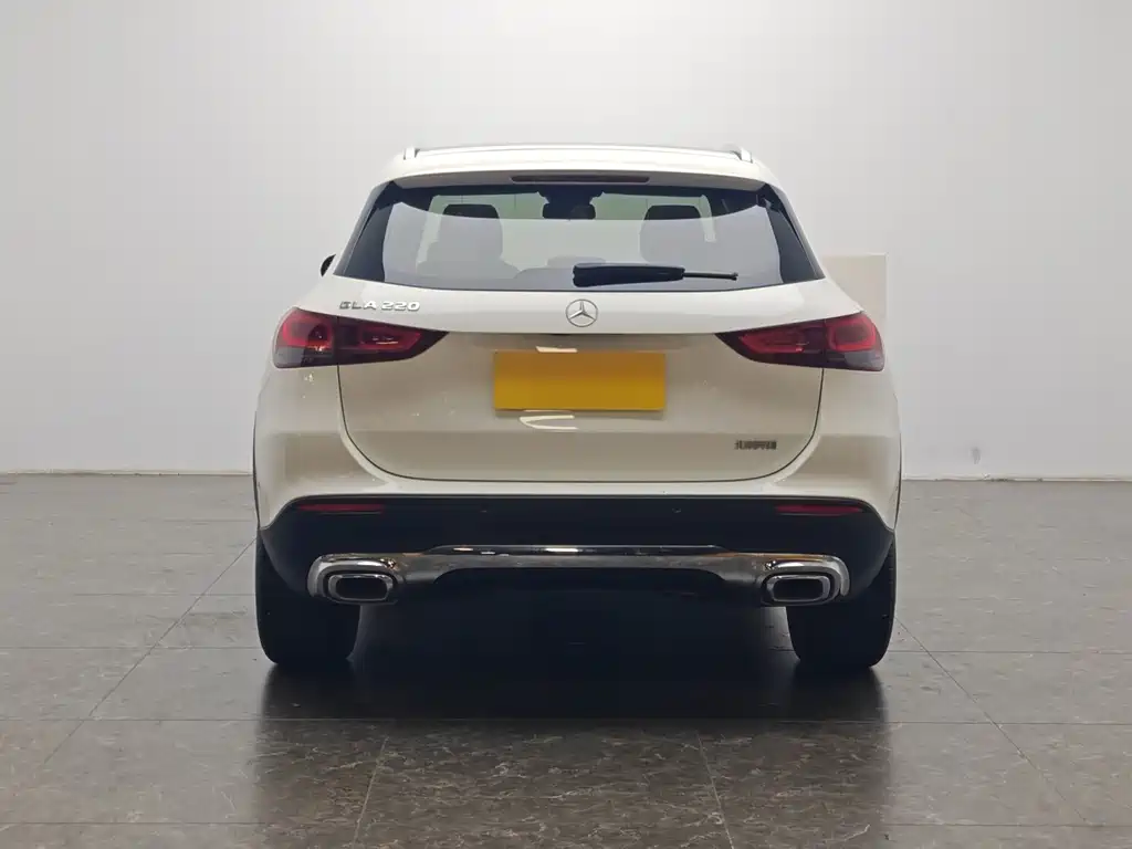 Mercedes-Benz GLA — фото 6