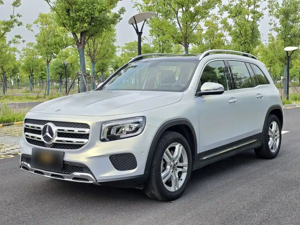 Mercedes-Benz GLB — фото 2