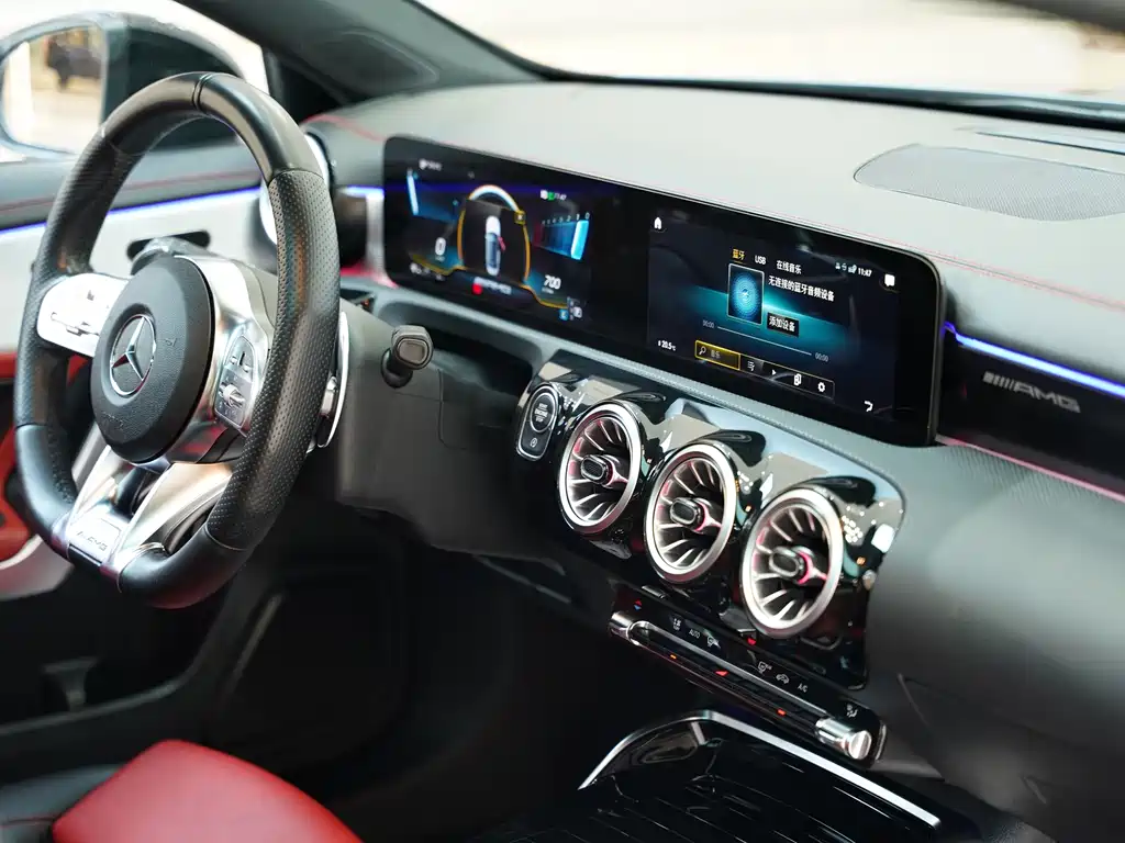 Mercedes-Benz A-Class AMG — фото 14