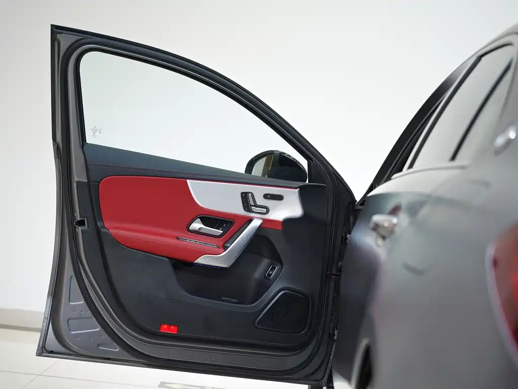 Mercedes-Benz A-Class AMG — фото 10