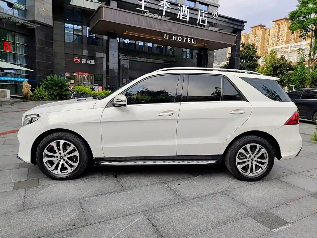 Mercedes-Benz GLE (Import) — фото 3