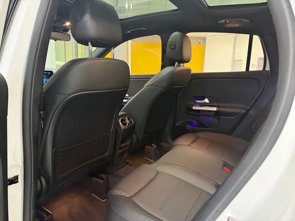 Mercedes-Benz GLA — фото 6