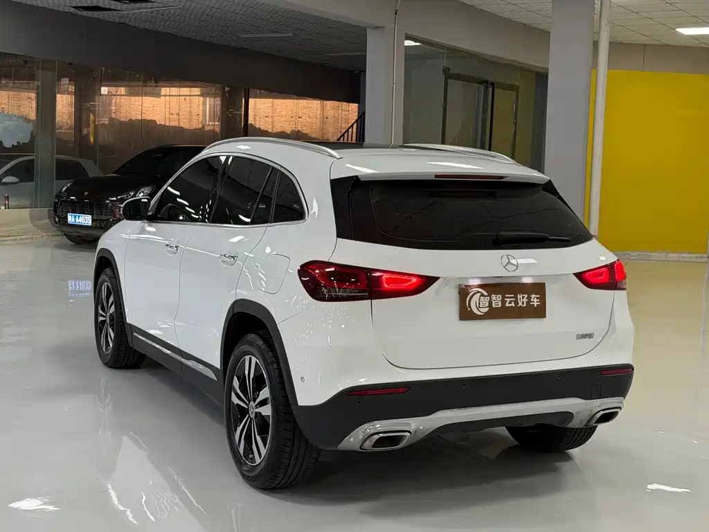 Mercedes-Benz GLA — фото 7