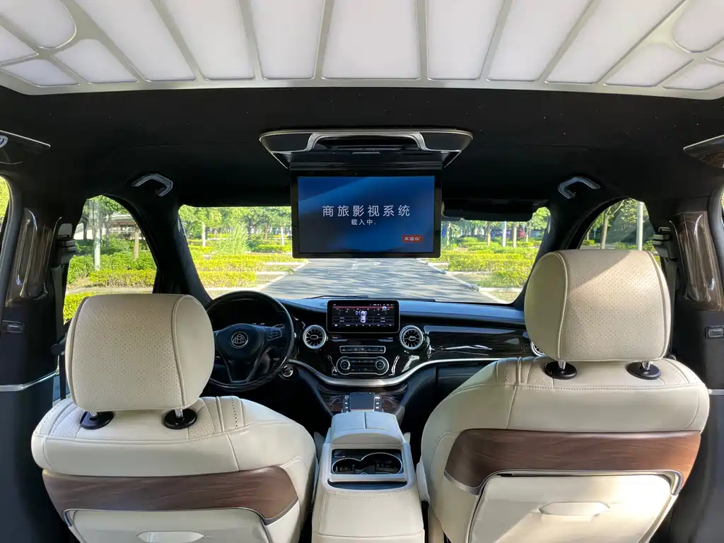 Mercedes-Benz Vito — фото 10