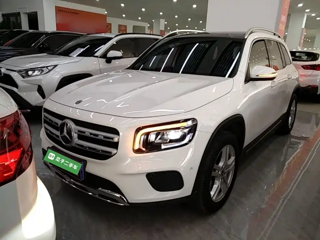 Mercedes-Benz GLB — фото 3