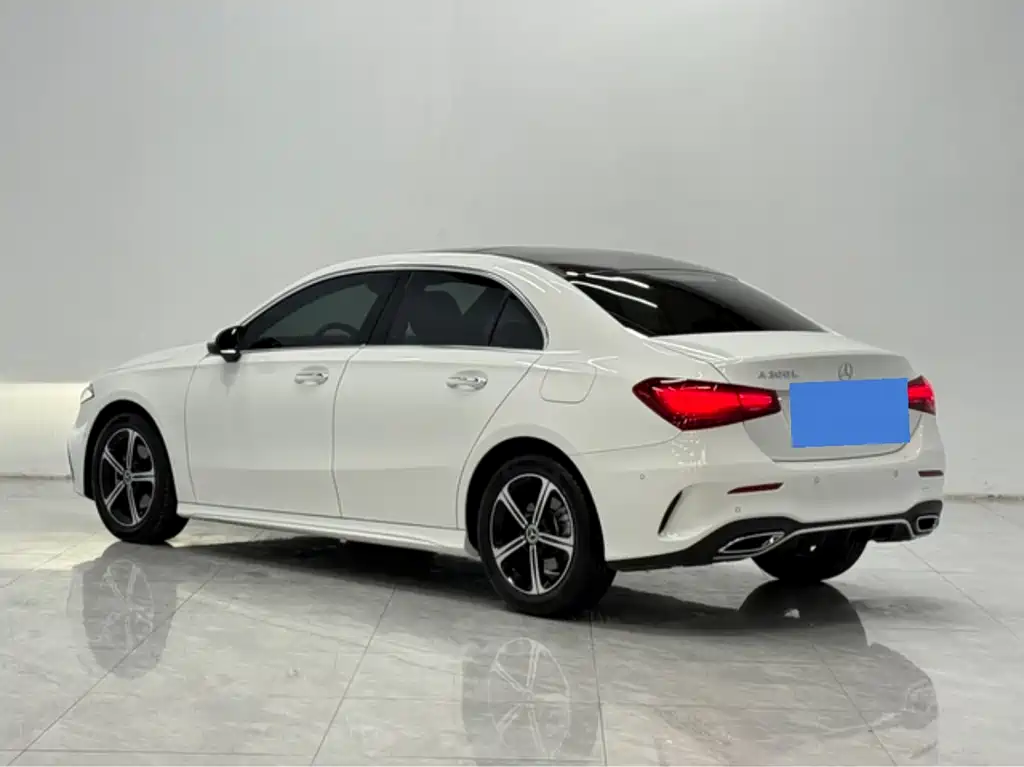 Mercedes-Benz A-Class — фото 4