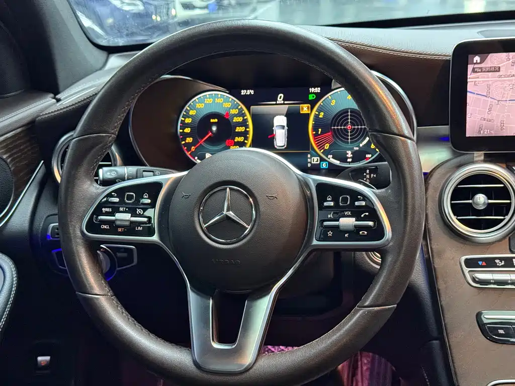 Mercedes-Benz GLC — фото 13