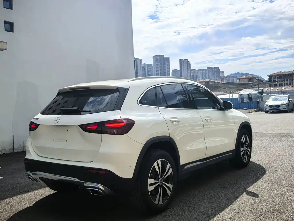 Mercedes-Benz GLA — фото 9