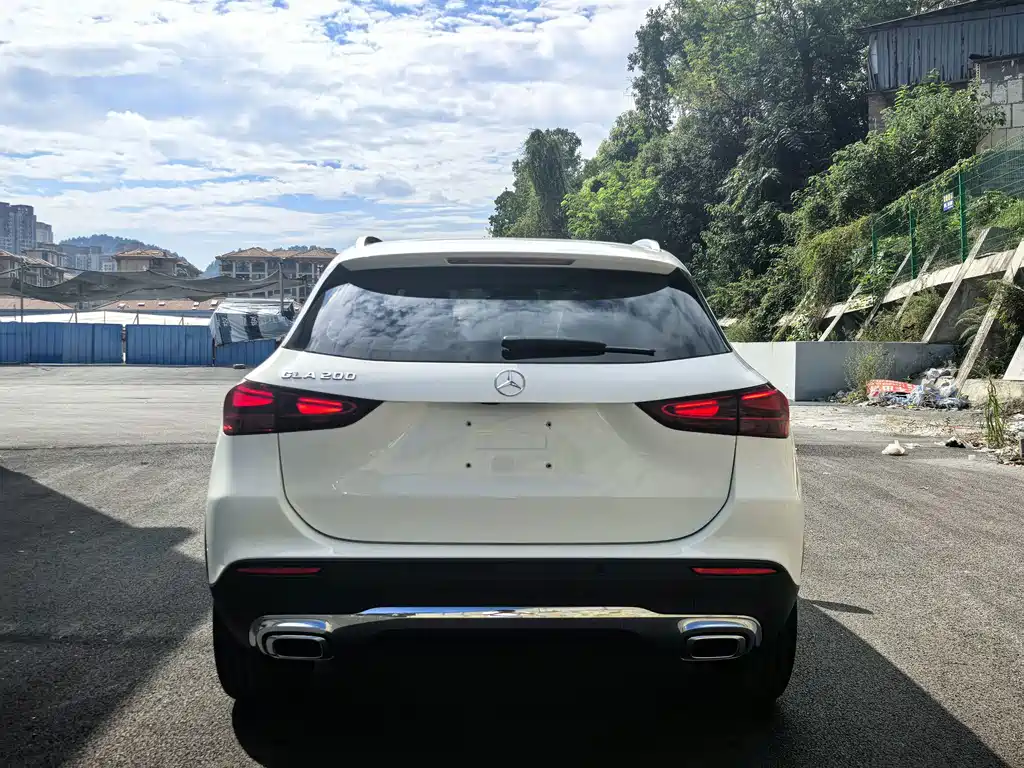 Mercedes-Benz GLA — фото 10