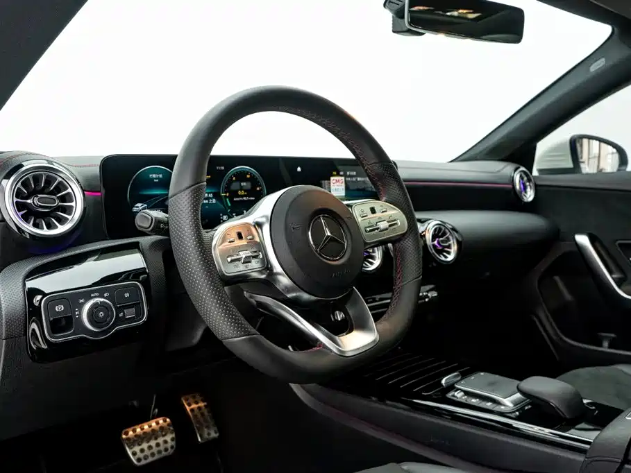 Mercedes-Benz CLA (Import) — фото 17