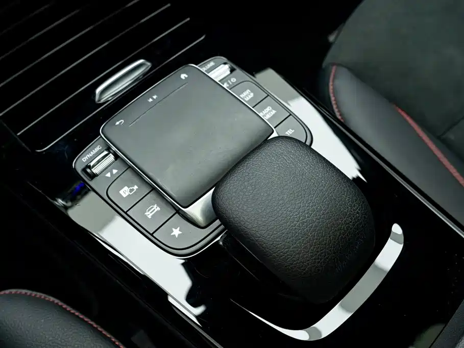 Mercedes-Benz CLA (Import) — фото 19