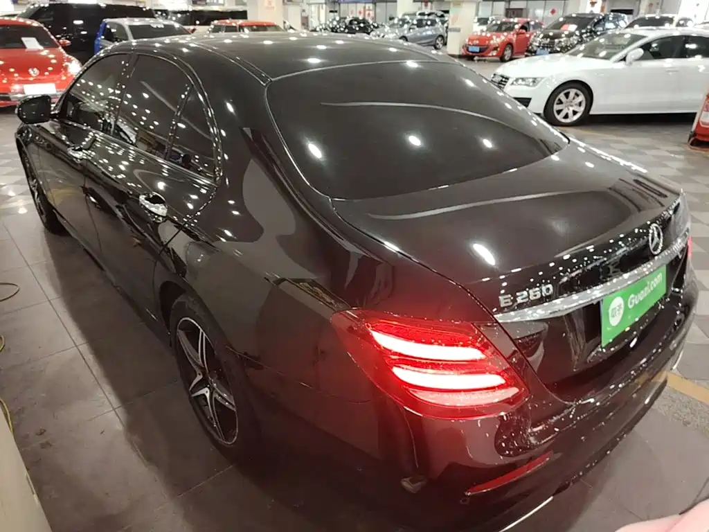 Mercedes-Benz E-Class (Import) — фото 5