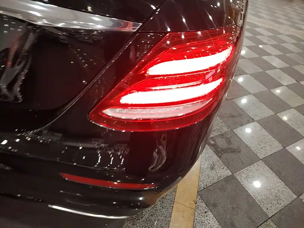Mercedes-Benz E-Class (Import) — фото 8