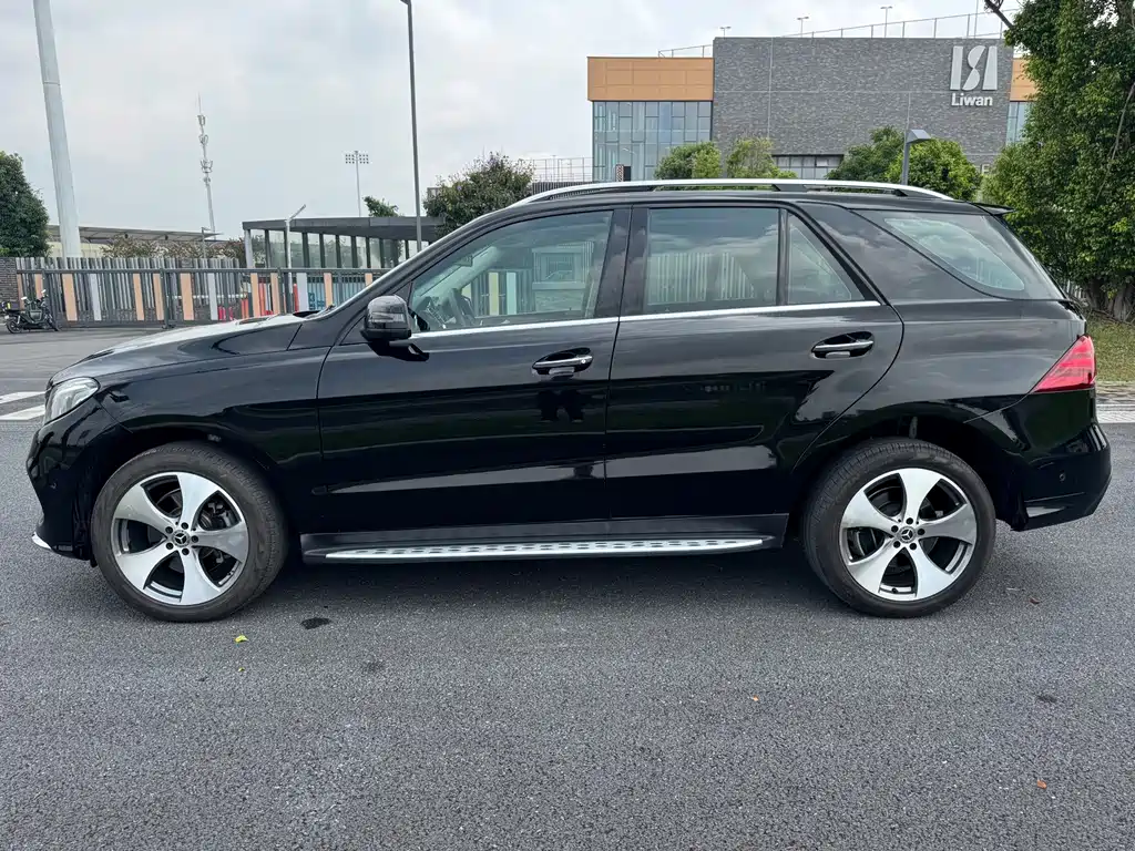 Mercedes-Benz GLE (Import) — фото 3