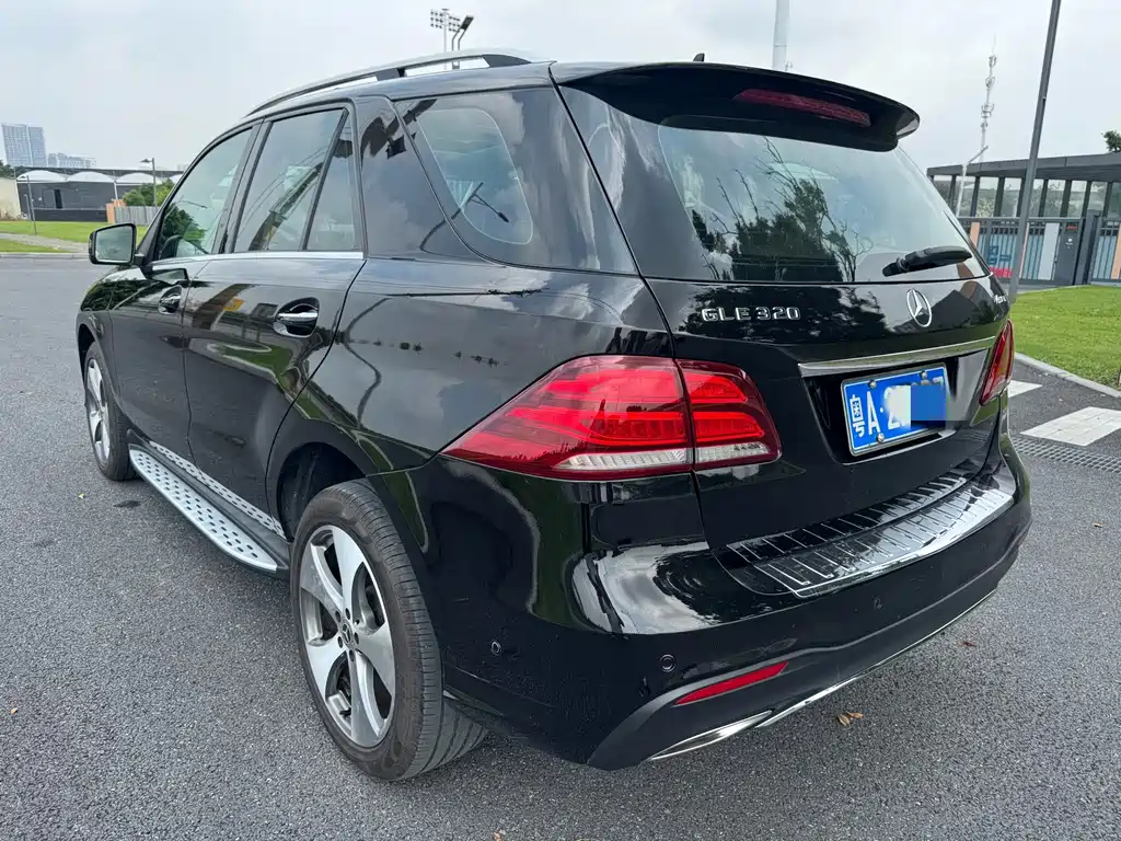 Mercedes-Benz GLE (Import) — фото 4