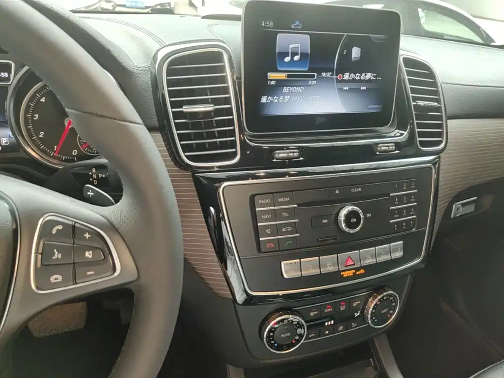 Mercedes-Benz GLE (Import) — фото 13