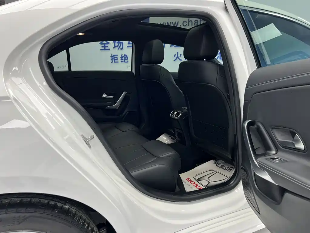 Mercedes-Benz A-Class — фото 10