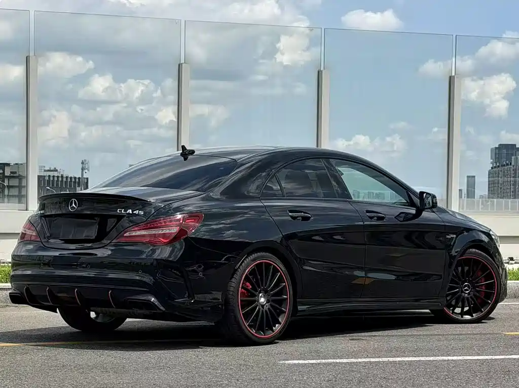 Mercedes-Benz CLA AMG — фото 3