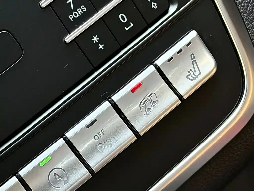 Mercedes-Benz CLA AMG — фото 8