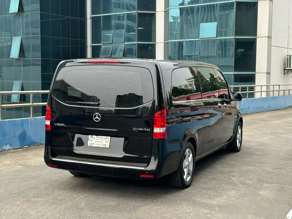 Mercedes-Benz Vito — фото 7