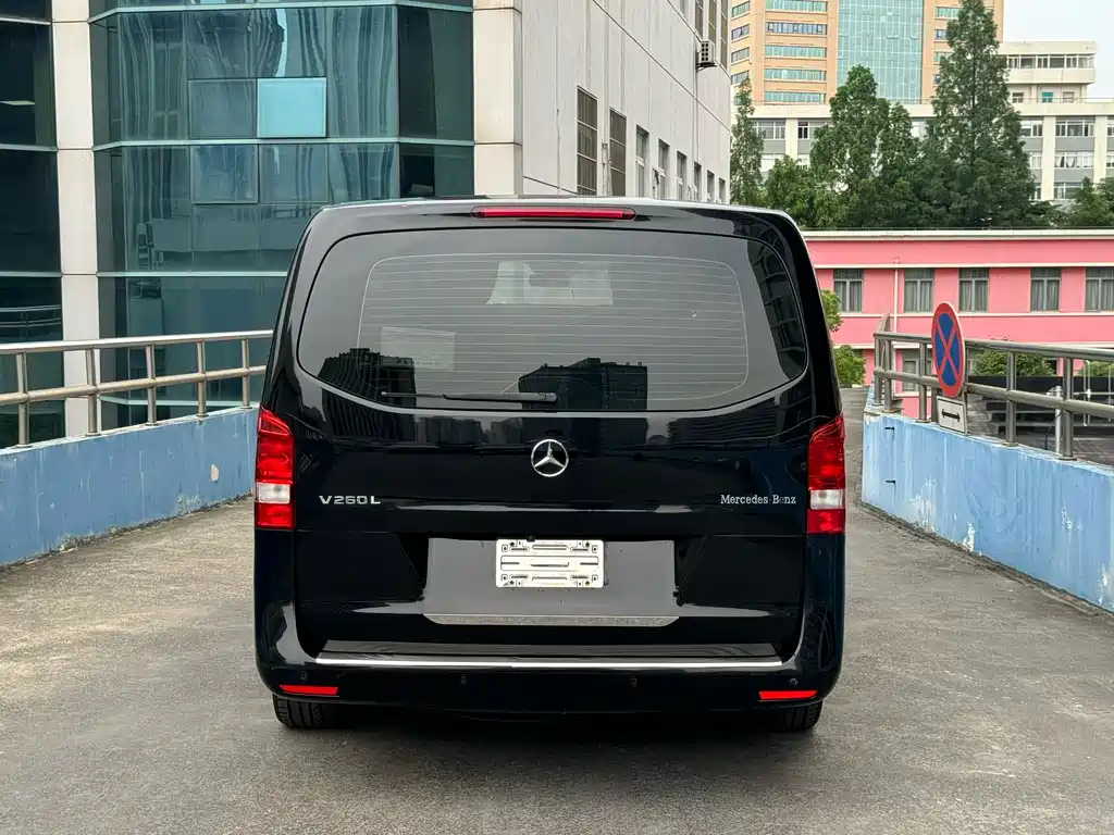 Mercedes-Benz Vito — фото 8