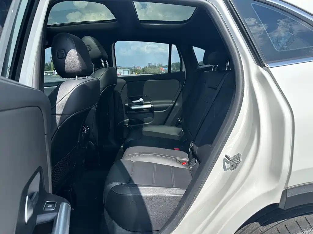 Mercedes-Benz GLA — фото 5