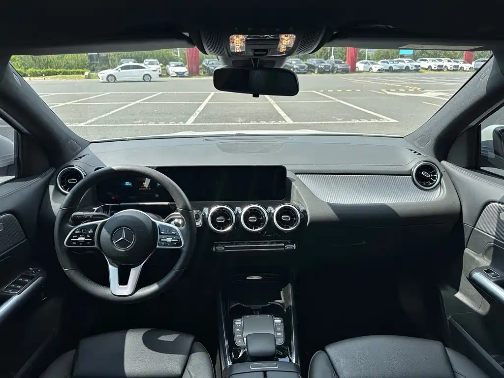 Mercedes-Benz GLA — фото 6