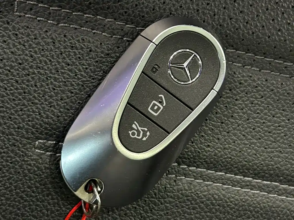 Mercedes-Benz C-Class — фото 14