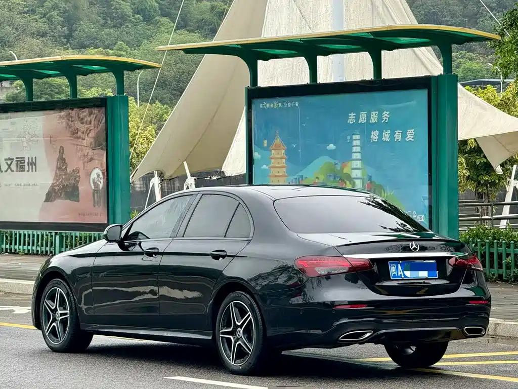 Mercedes-Benz E-Class (Import) — фото 3