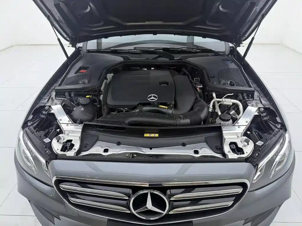 Mercedes-Benz E-Class (Import) — фото 13