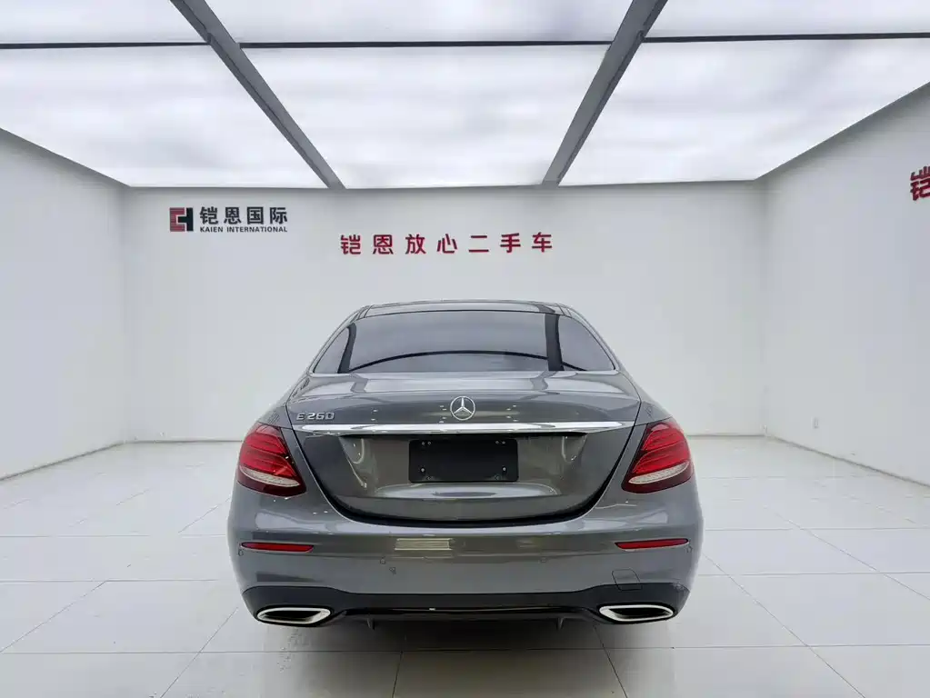 Mercedes-Benz E-Class (Import) — фото 15