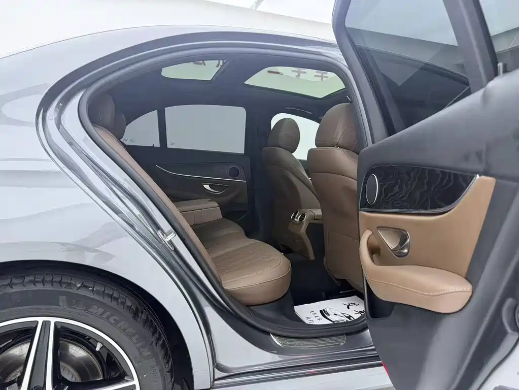 Mercedes-Benz E-Class (Import) — фото 10