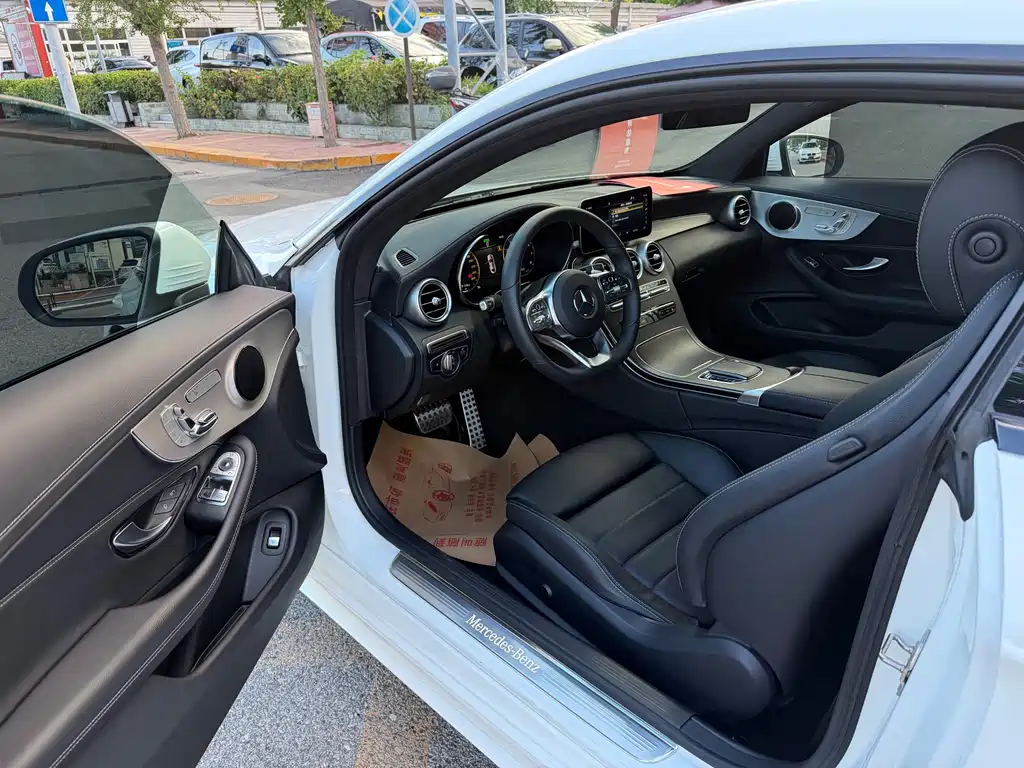 Mercedes-Benz C-Class (Import) — фото 7
