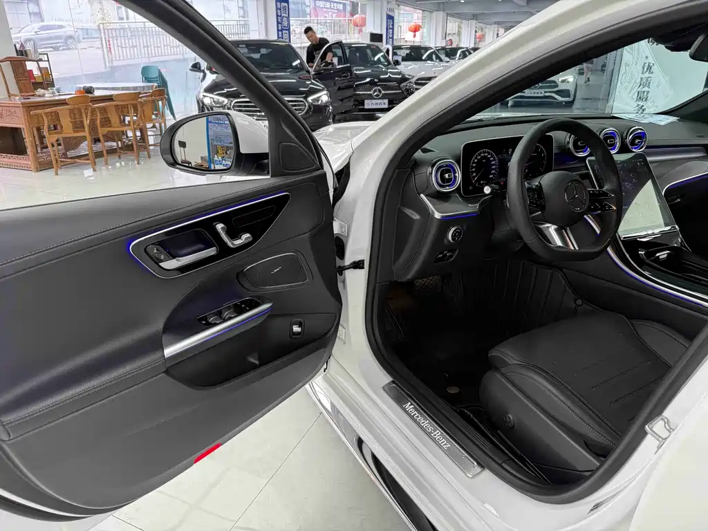 Mercedes-Benz C-Class — фото 15