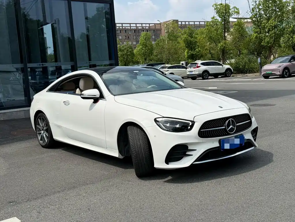 Mercedes-Benz E-Class (Import) — фото 3