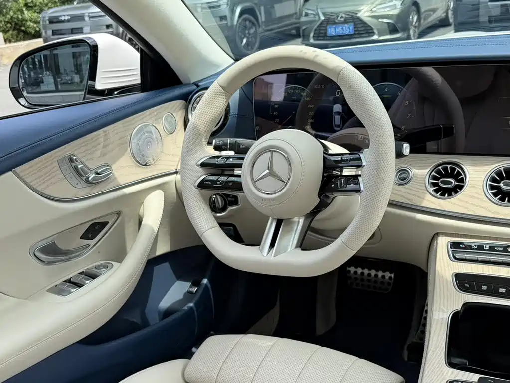 Mercedes-Benz E-Class (Import) — фото 7