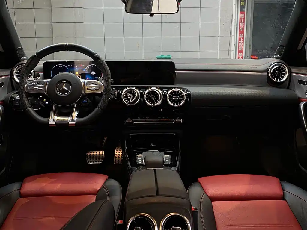 Mercedes-Benz A-Class AMG — фото 5
