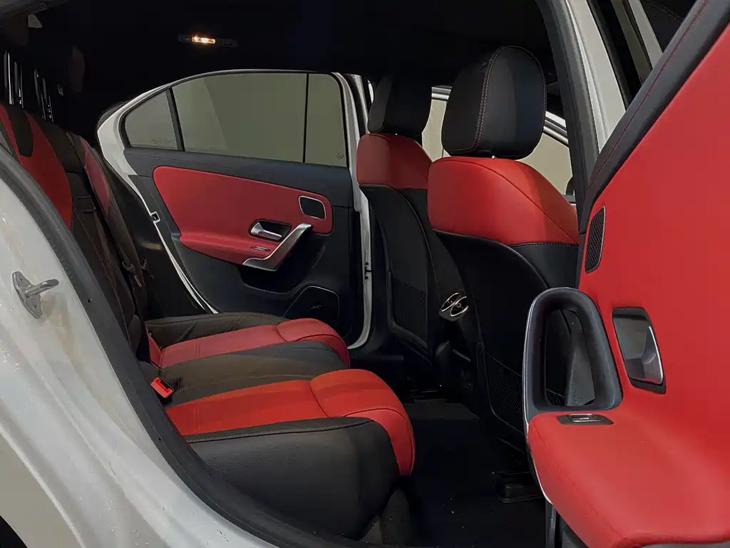 Mercedes-Benz A-Class AMG — фото 9