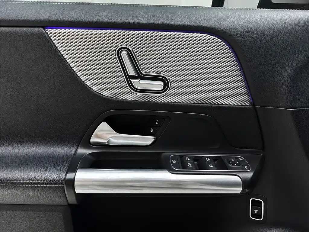 Mercedes-Benz GLA — фото 17
